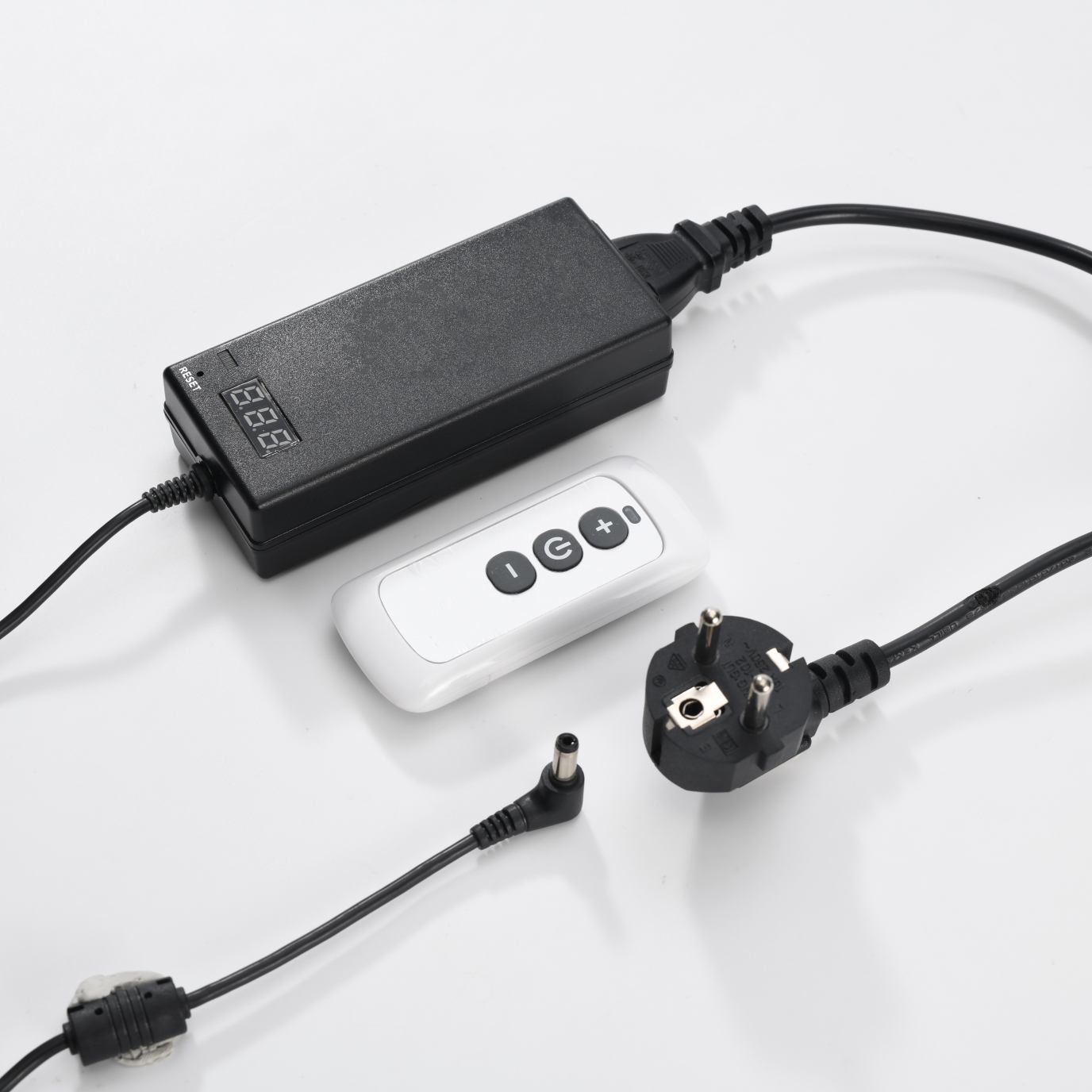 Top Benefits Of Using An Adjustable Power Adapter